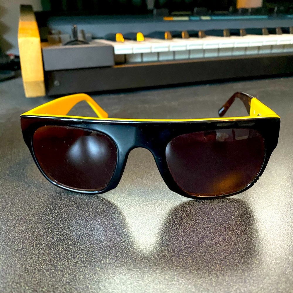 WILD SOUL ELEPHANT SUNGLASSES